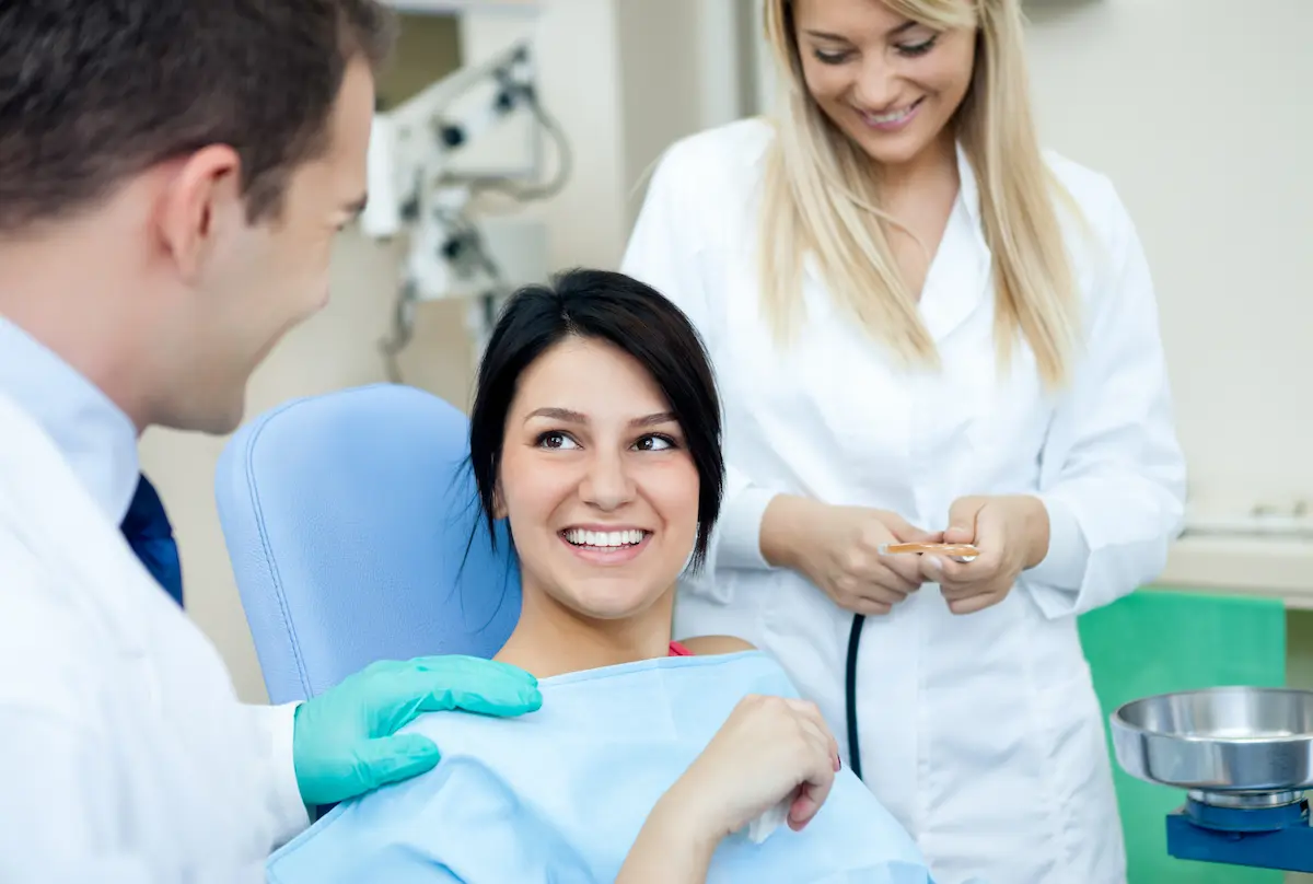 who is a great dentist greenville sc?